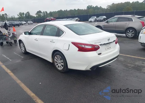 2018 Nissan Altima 2.5 S z USA, uszkodzony, nr VIN 1N4AL3AP7JC177580